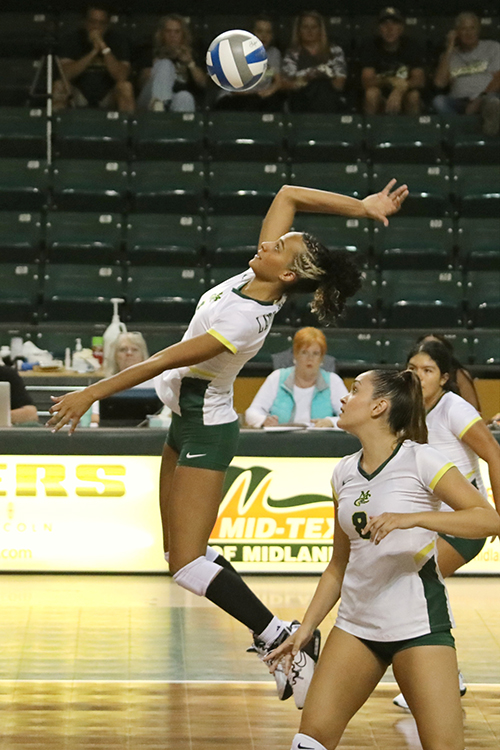 Lindamara Conceicao, MC Lady Chaparral Volleyball